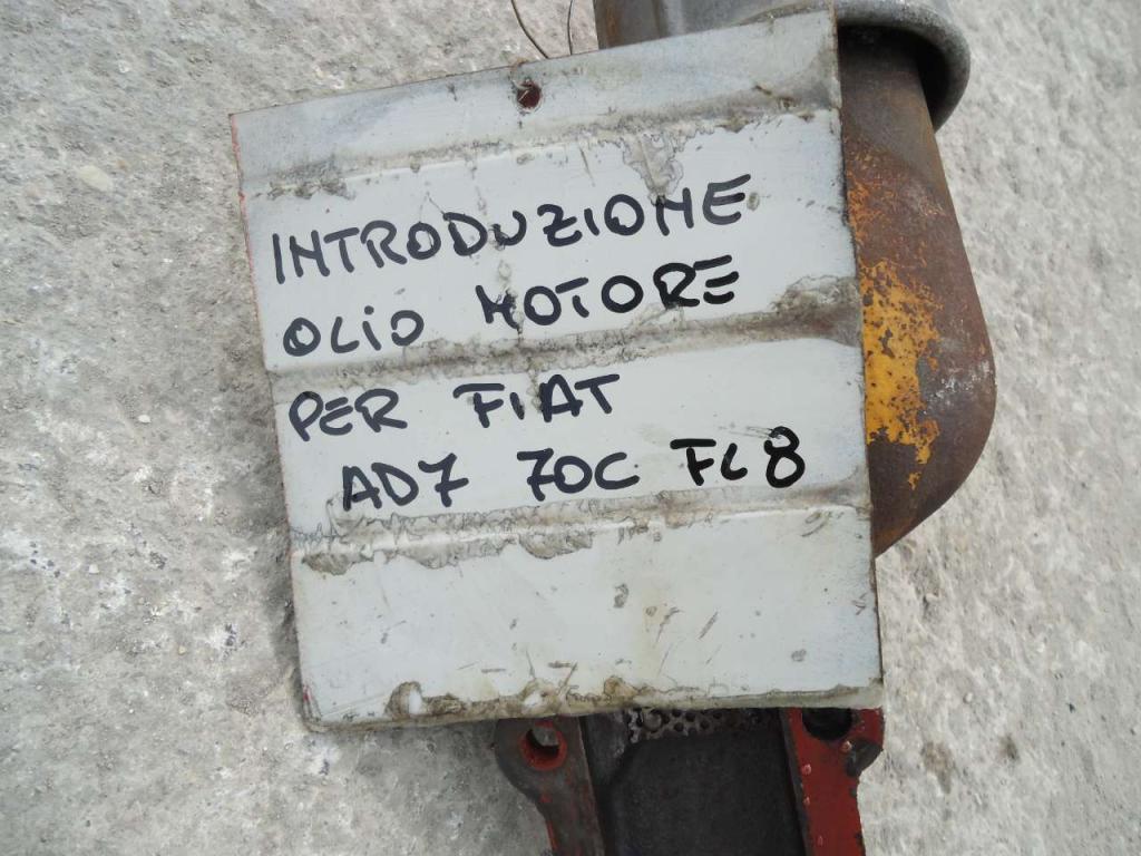 Introduzione Olio Motore para Fiat AD7-70C-FL8 Foto 4