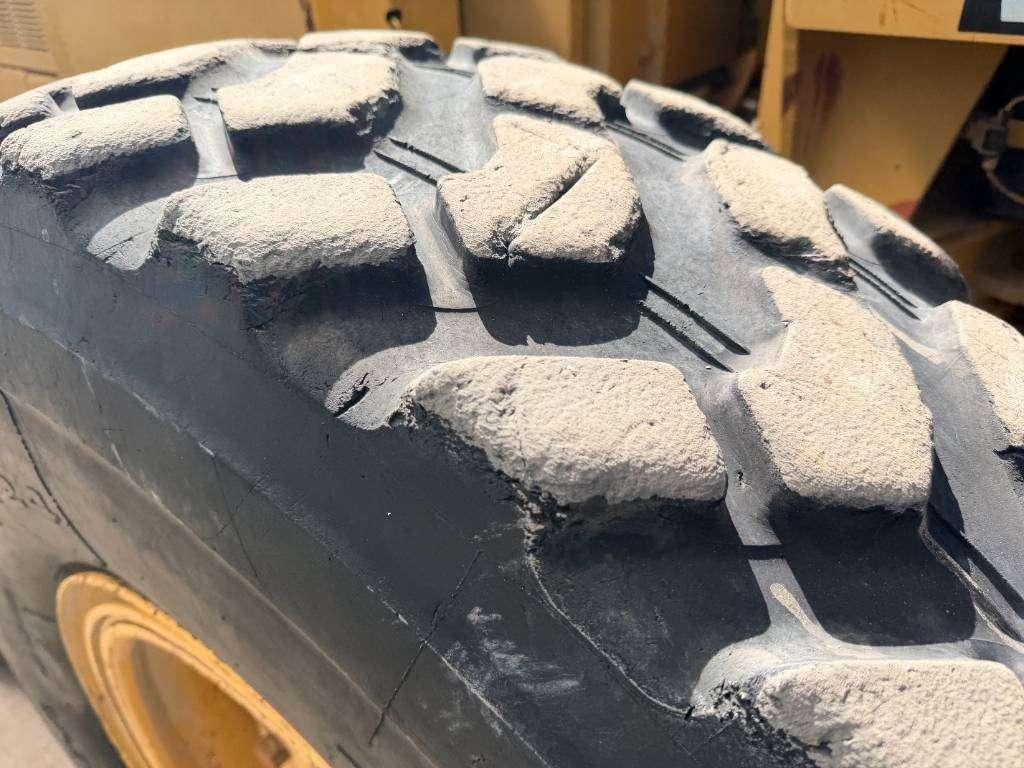 Caterpillar 140H Foto 19