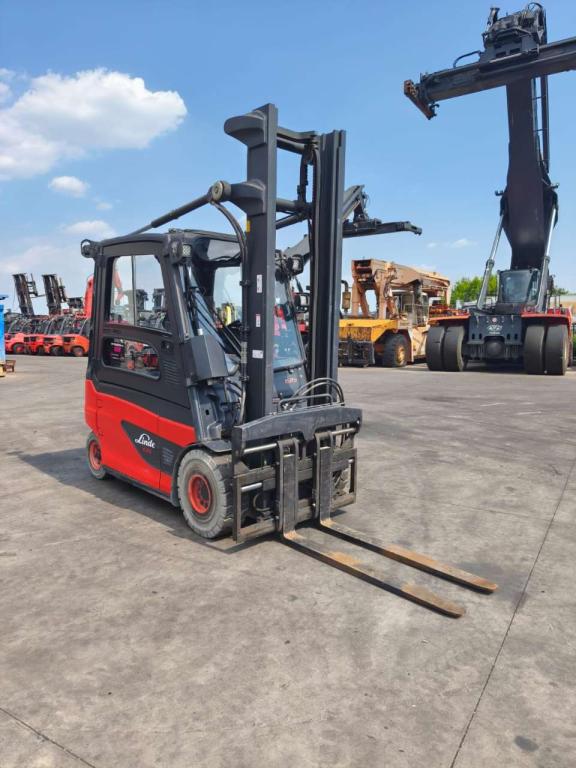 Linde E25L-01 Foto 2