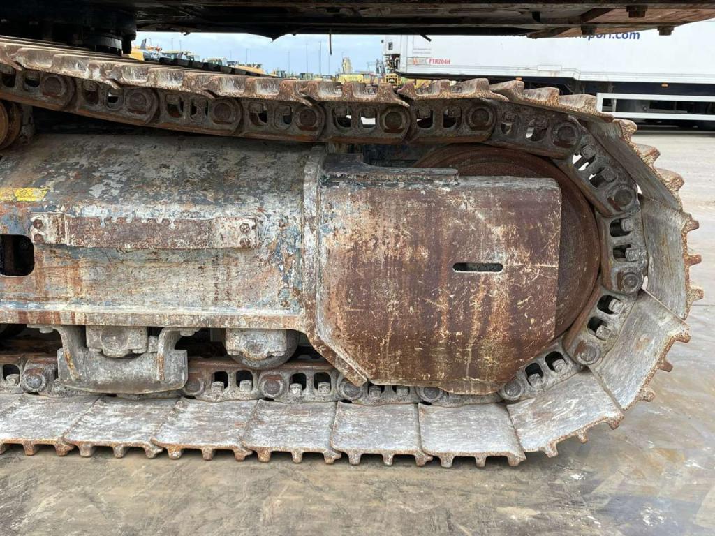 Hitachi ZX300LC-6 Foto 13