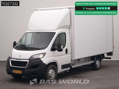 Peugeot Boxer 140PK 433cm Hoog Laadklep Zijdeur Bakwagen Navi Airco Cruise Camera D'Hollandia Euro6 Meubelb vendida por BAS World B.V.