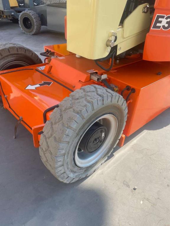JLG E300AJP Foto 4