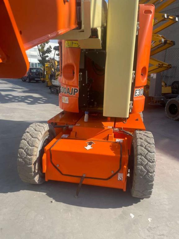 JLG E300AJP Foto 8