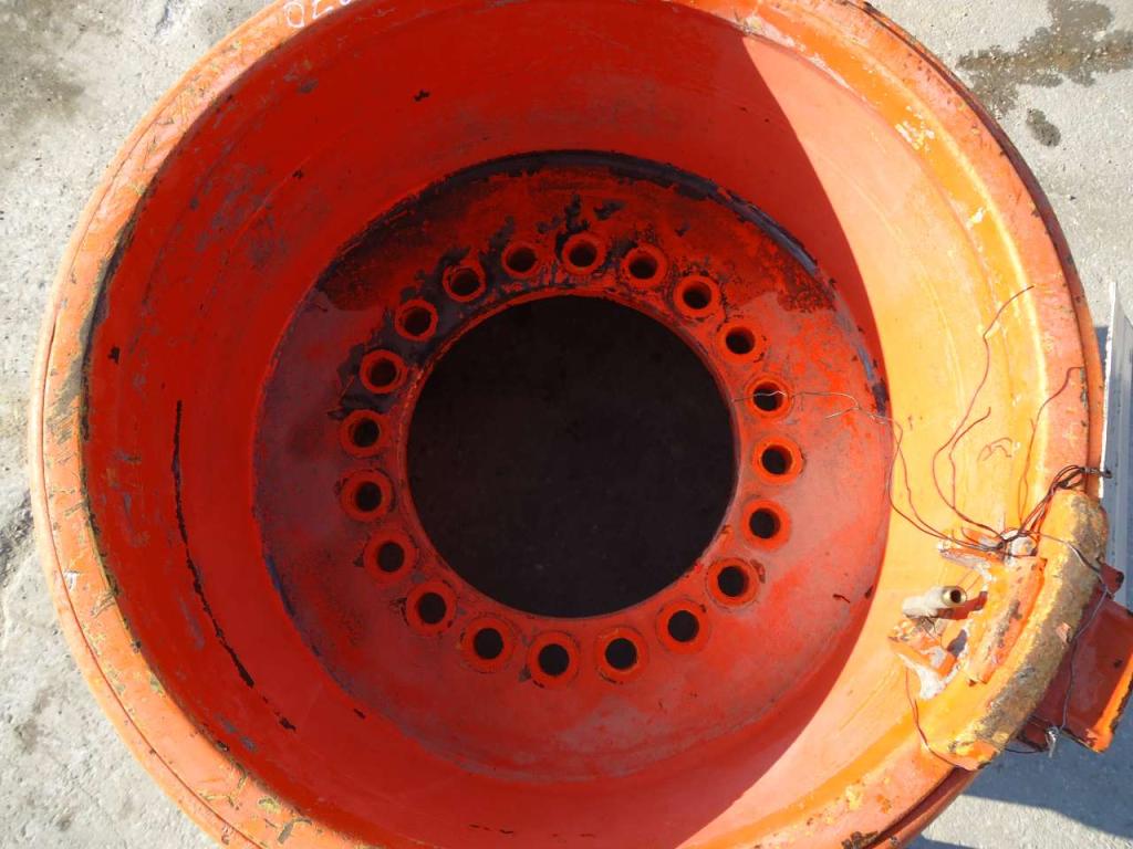Llanta para Fiat Kobelco W270 Foto 3
