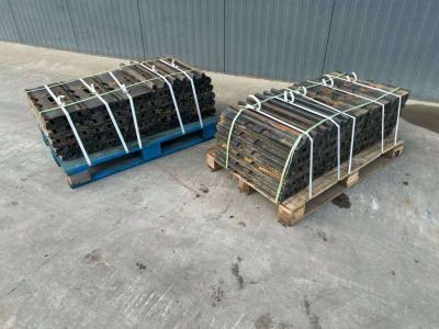 Caterpillar 349 / 349E / 352F / 352 shoes vendida por Smitma B.V.