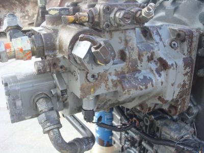 Bomba hidráulica para Hitachi ZW220 vendida por OLM 90 Srl