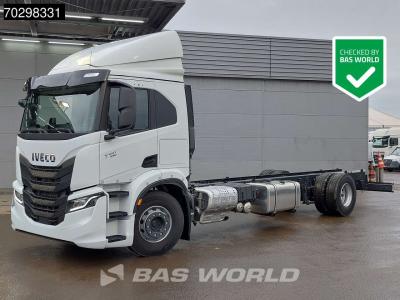 Iveco S-Way 340 4X2 NEW! Chassis ACC Led Euro 6 vendida por BAS World B.V.