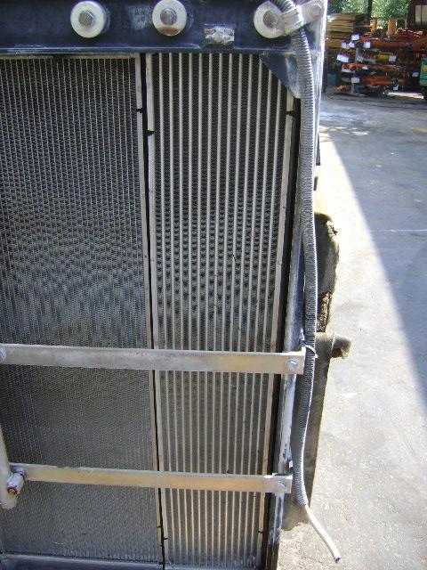 Radiador intercooler para New Holland E 385 B Foto 1