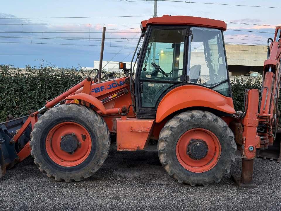 Fiat Hitachi FB200/2 4WS (4 ruote sterzanti) Foto 2