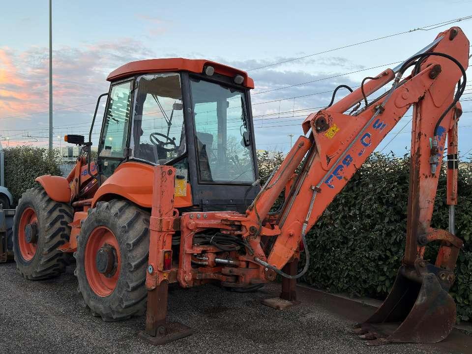 Fiat Hitachi FB200/2 4WS (4 ruote sterzanti) Foto 3
