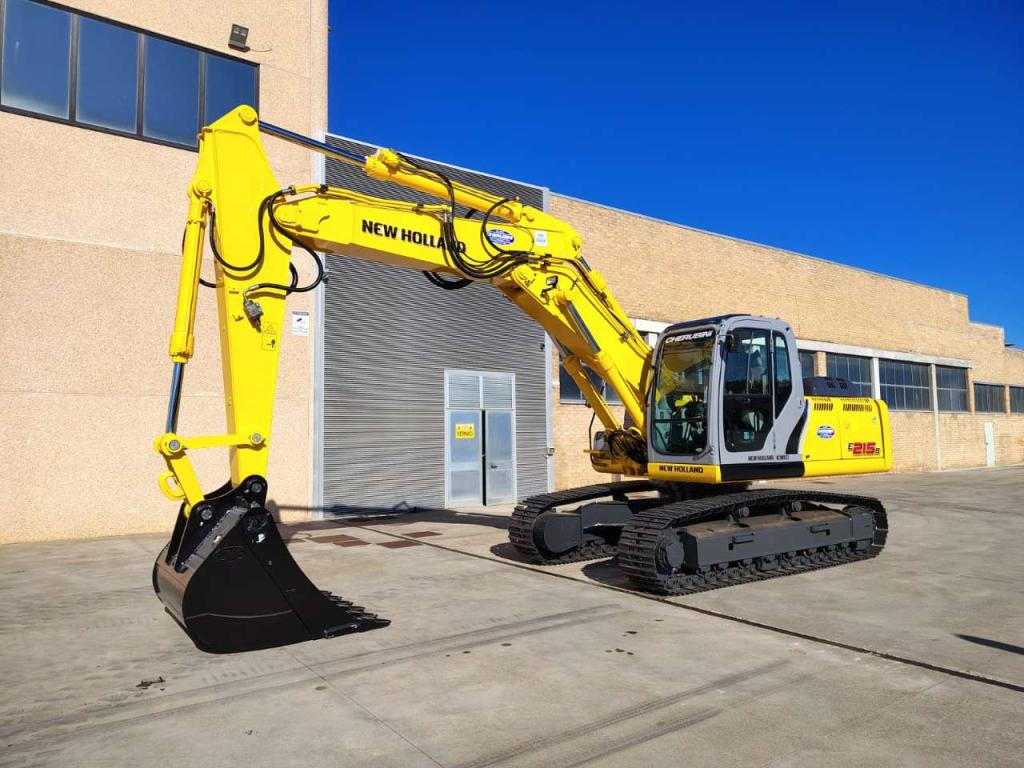 New Holland E 215 B Foto 2