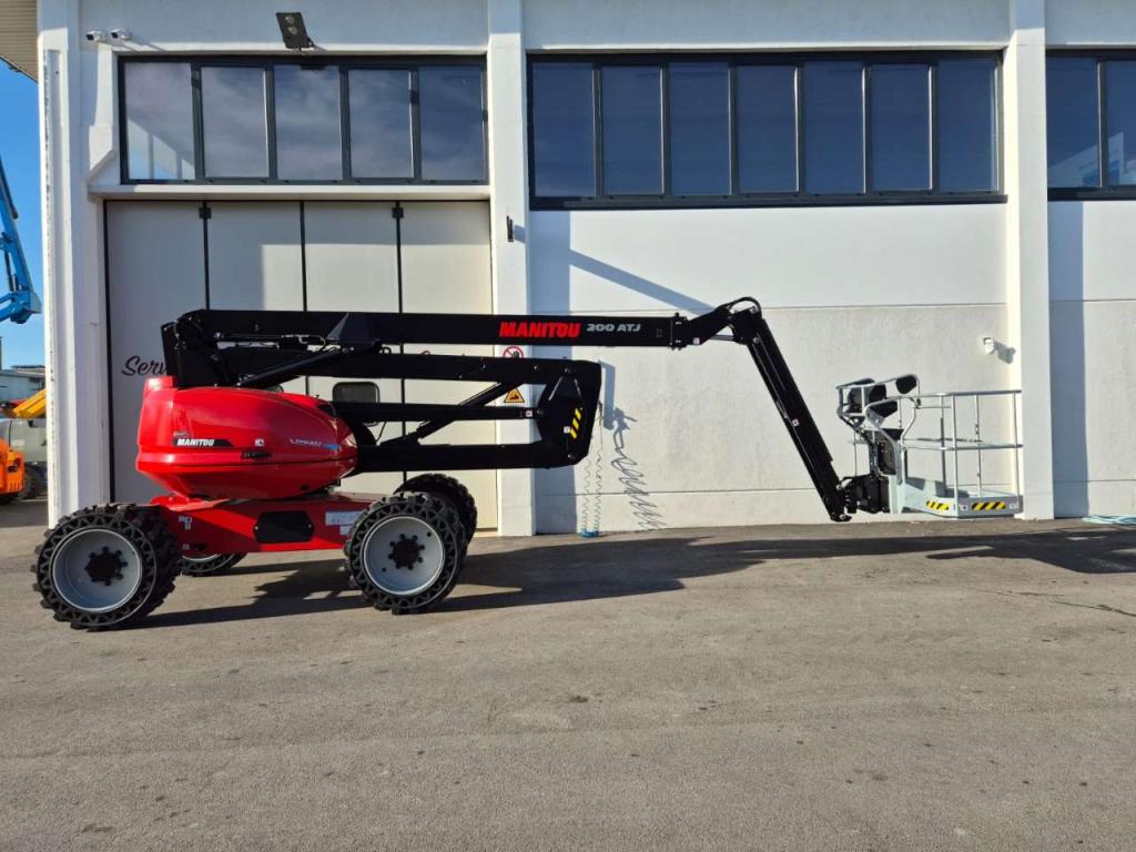 Manitou 200 ATJ RC Foto 1