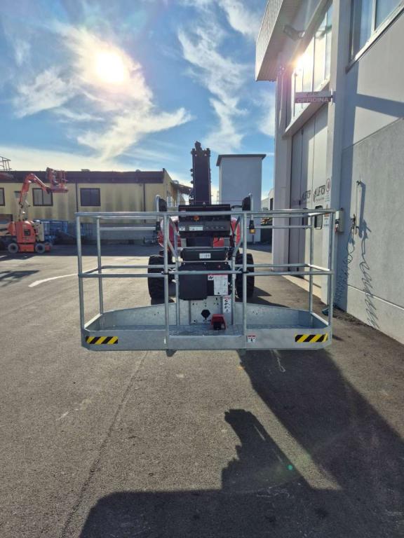 Manitou 200 ATJ RC Foto 12