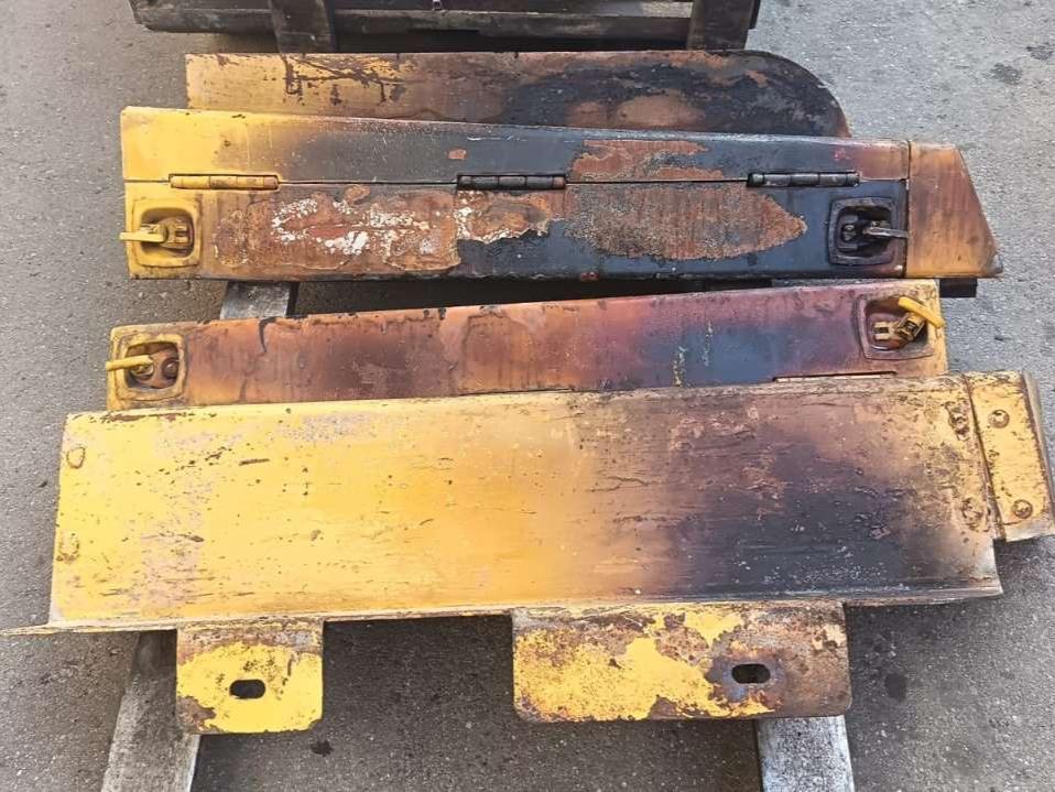 Capó y panel de carrocería para Caterpillar 953 C Foto 7
