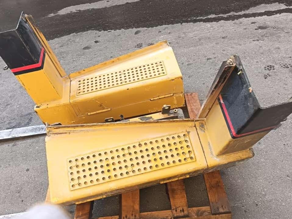 Capó y panel de carrocería para Caterpillar 953 C Foto 8