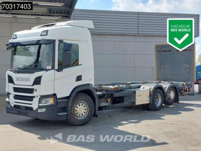 Scania P500 6X2 2500kg Ladebordwand Full Air suspension Lift+Lenkasche Retarder Euro 6 vendida por BAS World B.V.
