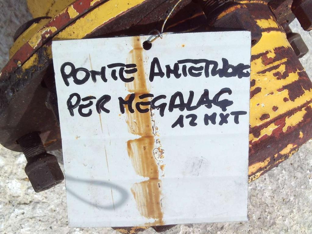 Eje delantero para Mecalac 12MXT Foto 6