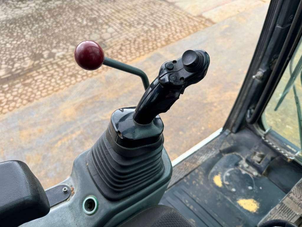 Liebherr R946LC - Hammer Lines / Quick Coupler Foto 18