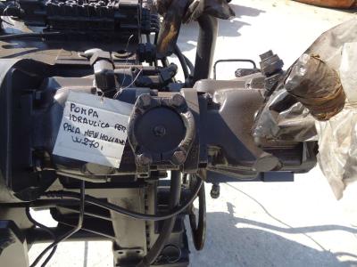 Bomba hidráulica para New Holland W270 vendida por OLM 90 Srl