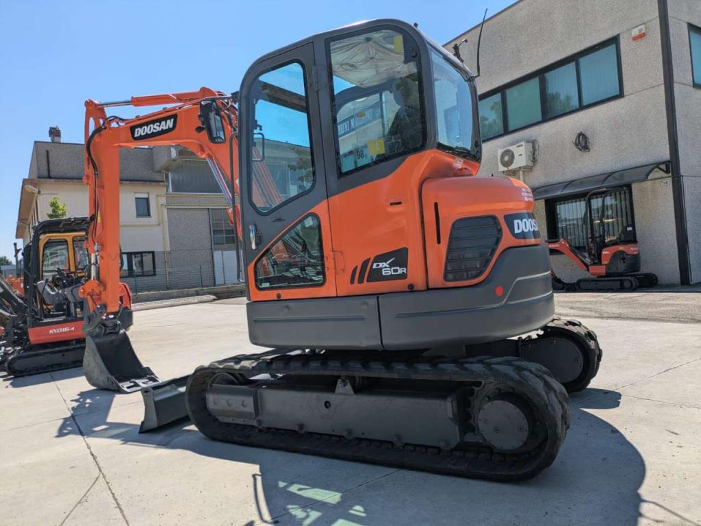 Doosan DX60R Foto 2