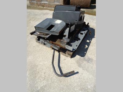 Capó y panel de carrocería para ZX 210.3 vendida por OLM 90 Srl