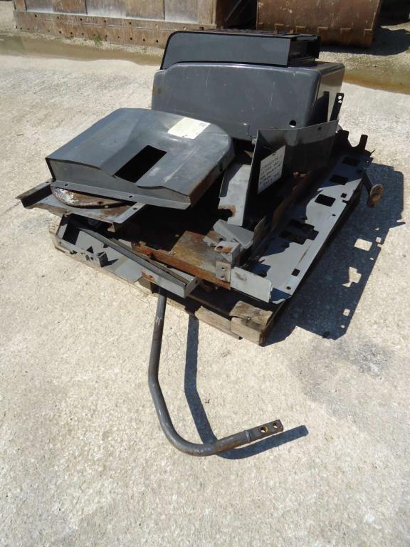 Capó y panel de carrocería para ZX 210.3 Foto 1