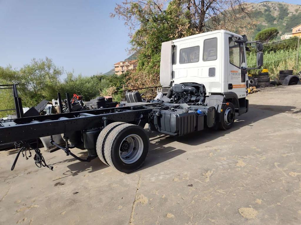 Iveco EUROCARGO CUBE 80E22P Foto 14