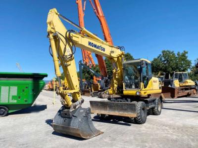 Komatsu PW200 7K vendida por Massucco T. Srl