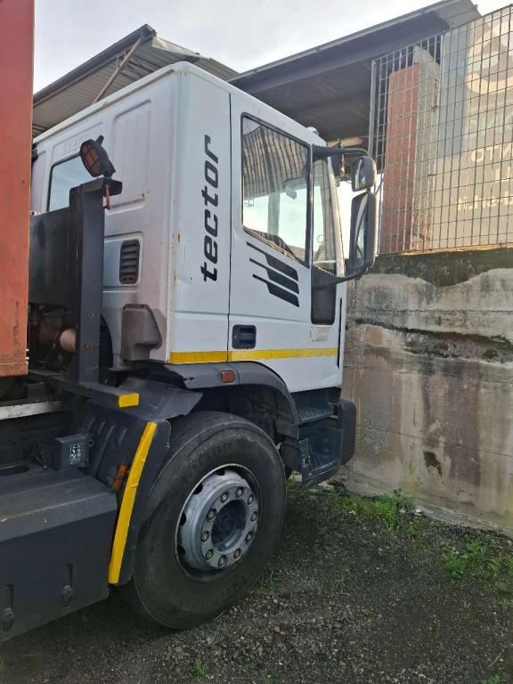 Iveco EUROTECH MP190E30 6X2 Foto 6