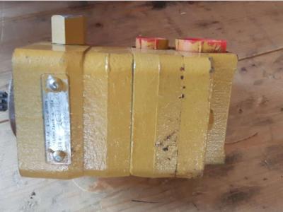 Bomba de combustible para Caterpillar 3508 3512 vendida por CERVETTI TRACTOR Srl