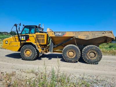 Caterpillar 725C2 vendida por Aertssen Trading