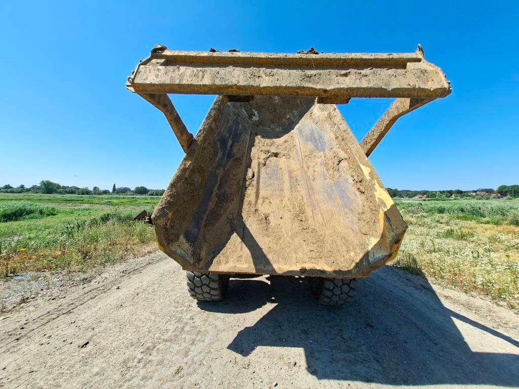 Caterpillar 725C2 Foto 8