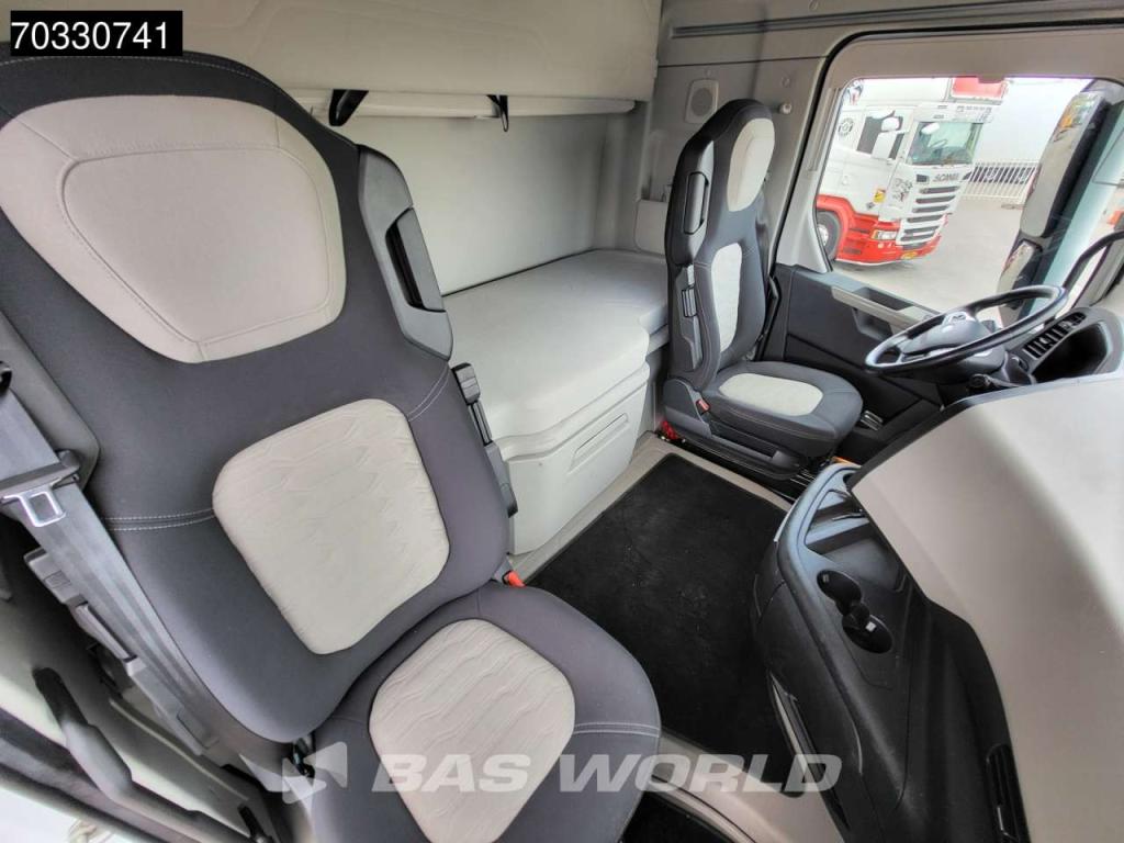 Ford F-Max 500 4X2 Retarder 2xTanks ACC Navi Standklima Foto 26