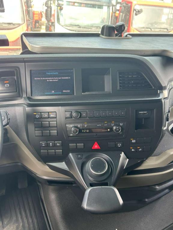Man TGX 26.470 Foto 11