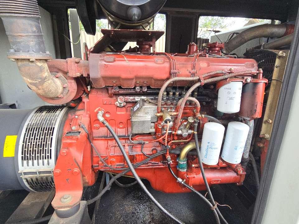 Iveco 8210 Foto 6