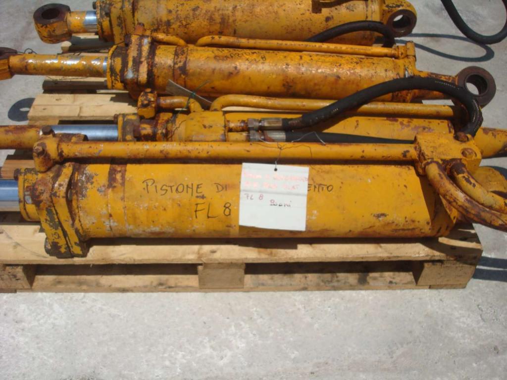 Cilndro de levantamiento para Fiat FL8 Foto 5