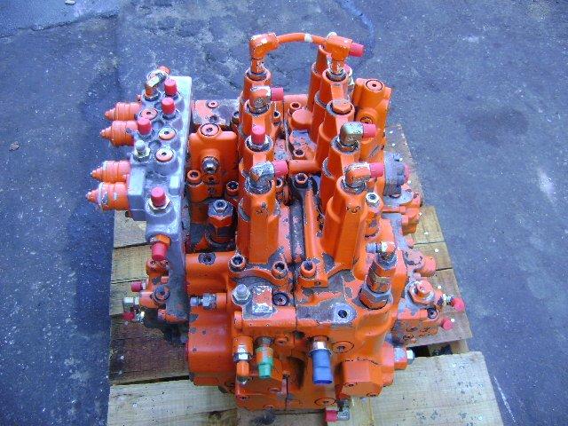 Distribuidor hidraulico para Fiat Hitachi Foto 1