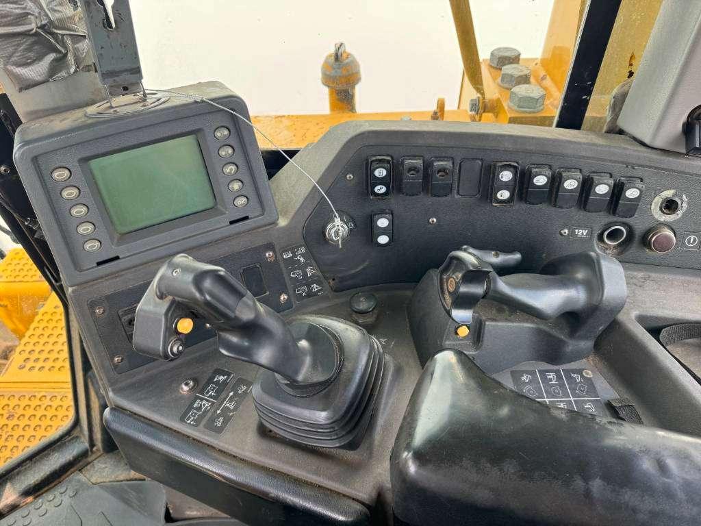 Caterpillar D9T - Ripper / Auto Greasing / Airco Foto 11