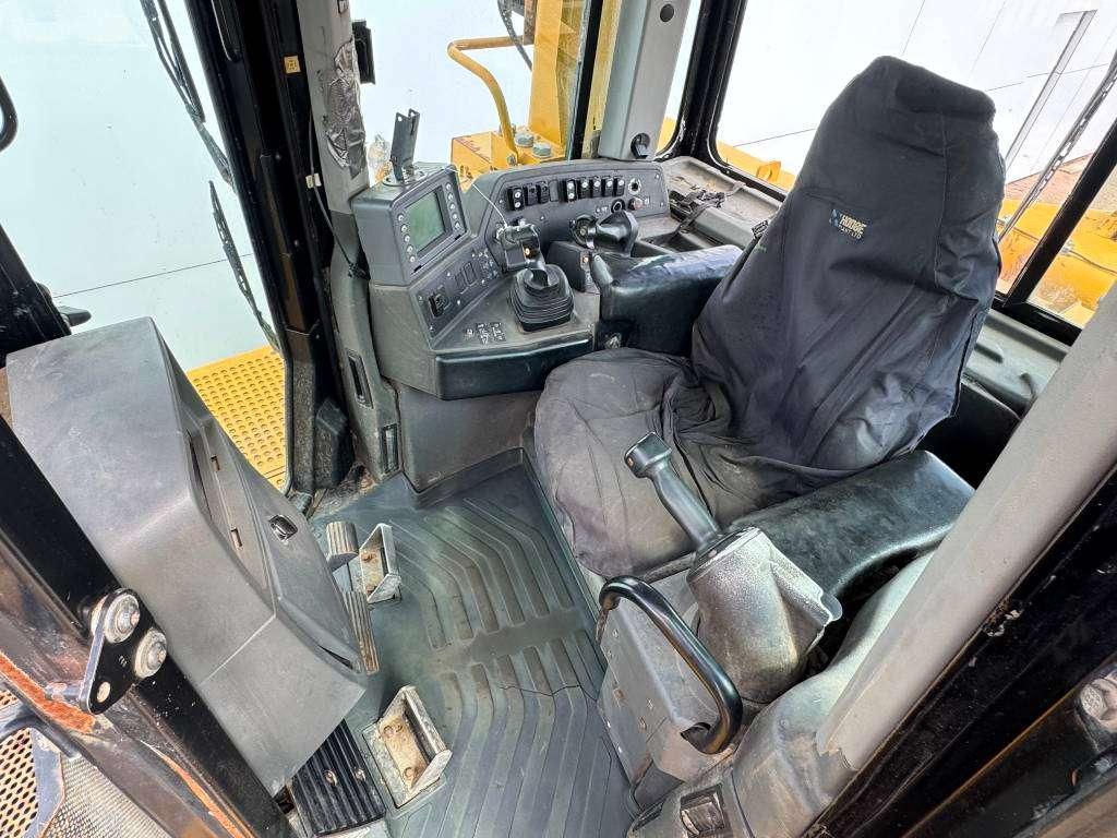 Caterpillar D9T - Ripper / Auto Greasing / Airco Foto 8