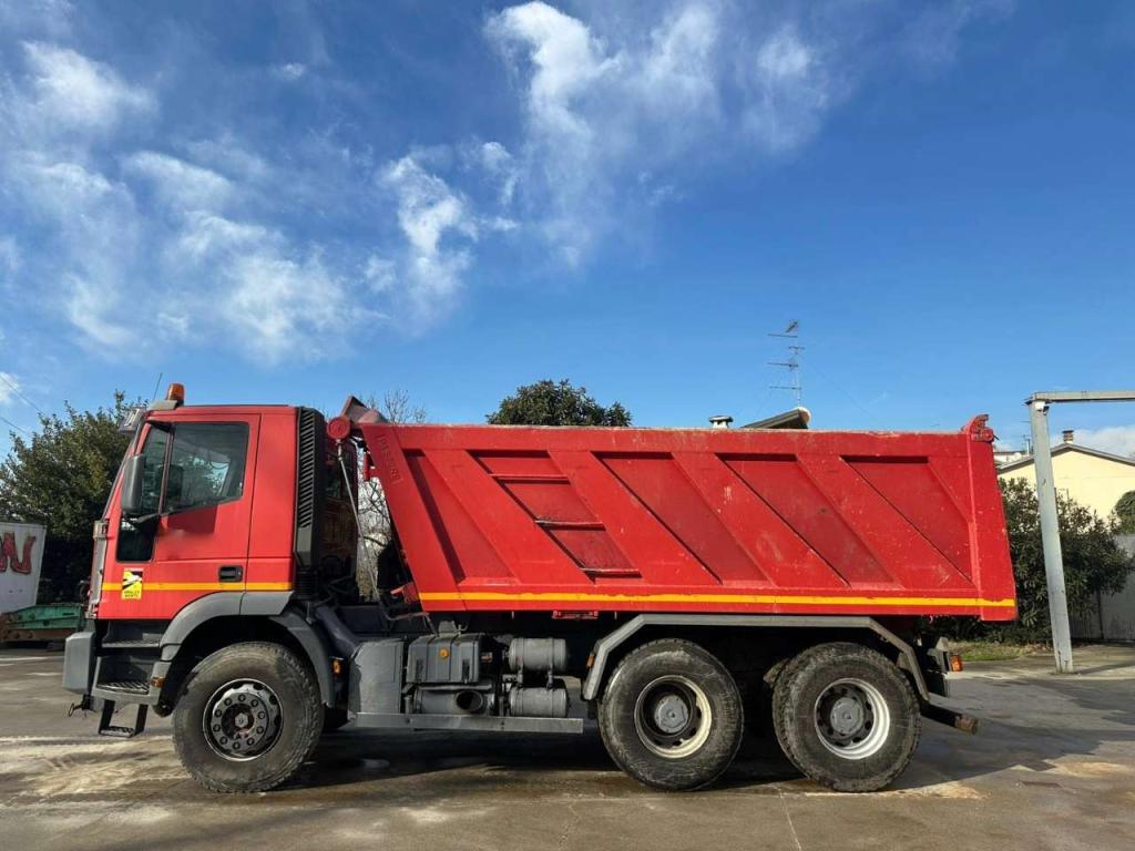 Iveco Eurotrakker 380 38 Foto 9