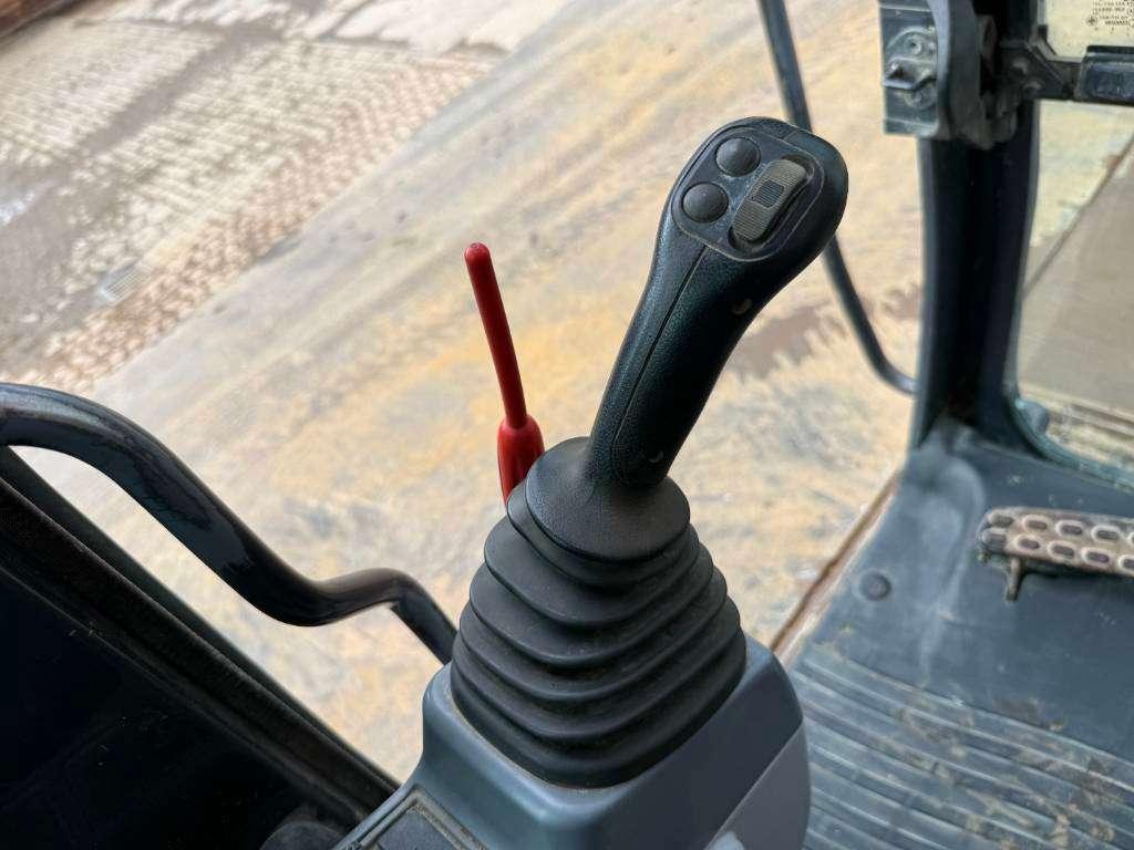 Hitachi ZX135US-6 - Quick Coupler / Automatic Greasing Foto 10