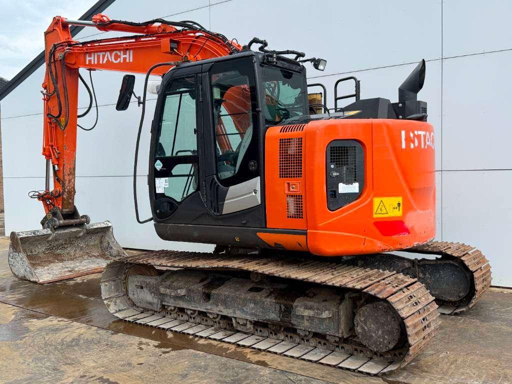 Hitachi ZX135US-6 - Quick Coupler / Automatic Greasing Foto 3