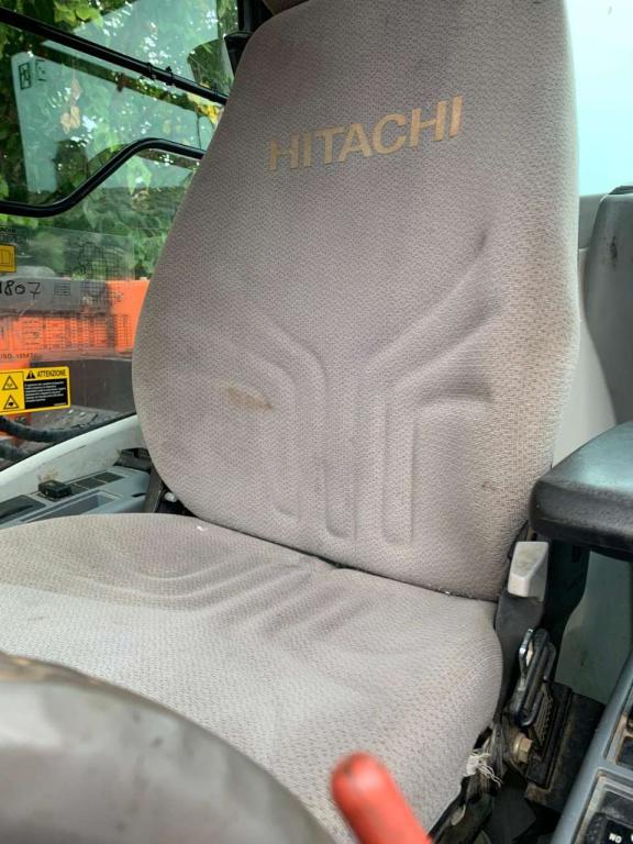 Hitachi ZX135 US-5B Foto 8