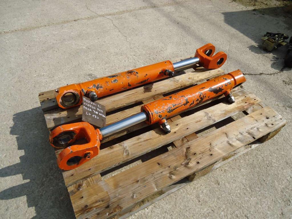 Pistón de dirección para Hitachi LX170 Foto 3