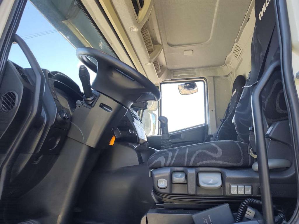 Iveco TRAKKER 260T45/P Foto 10