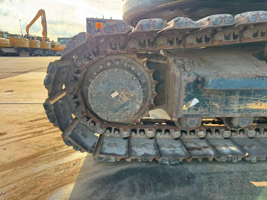 Hyundai HX145LCR Foto 14