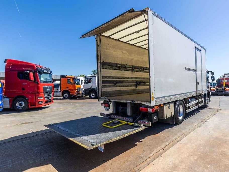 Renault D19 320 DXI + DHOLLANDIA Foto 8