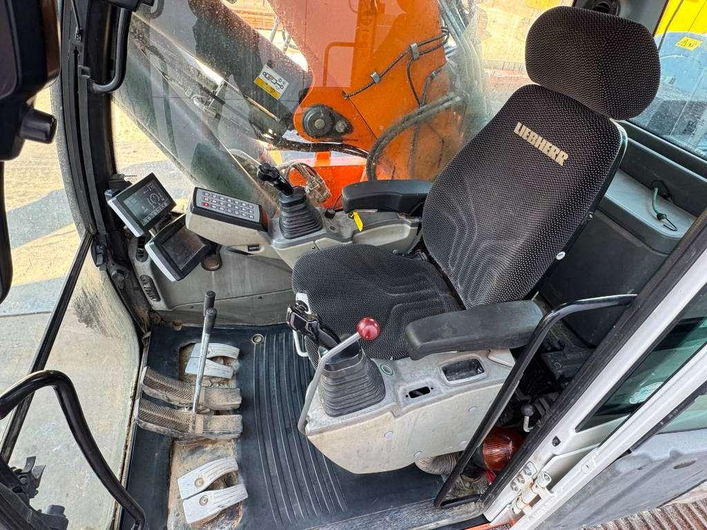 Liebherr R924LC - Triple Boom / Tilting Bucket Foto 8