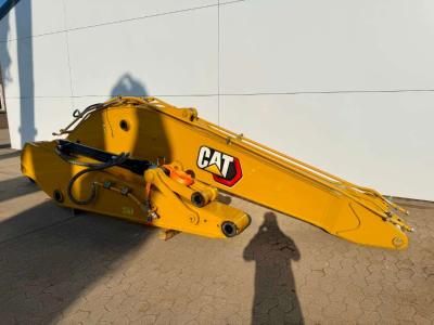 Caterpillar 323 BOOM + STICK (BRAND NEW / Hammer Lines) vendida por Boss Machinery