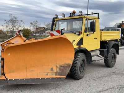 Unimog U130 vendida por Massucco T. Srl